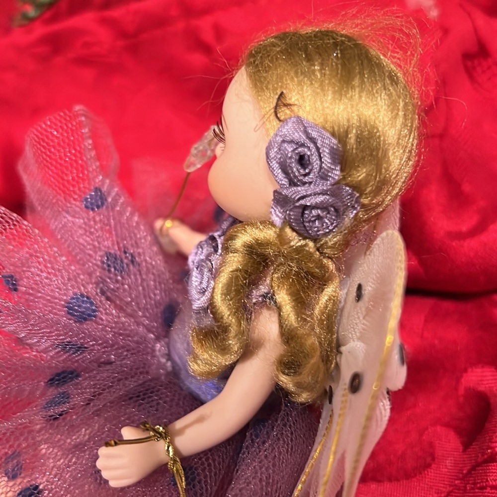 Show Stoppers Porcelain Fairy Doll Astrid - Picture 6 of 11
